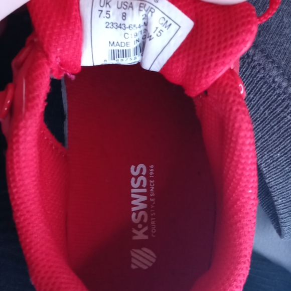 Shoes - Picture 4 of 4